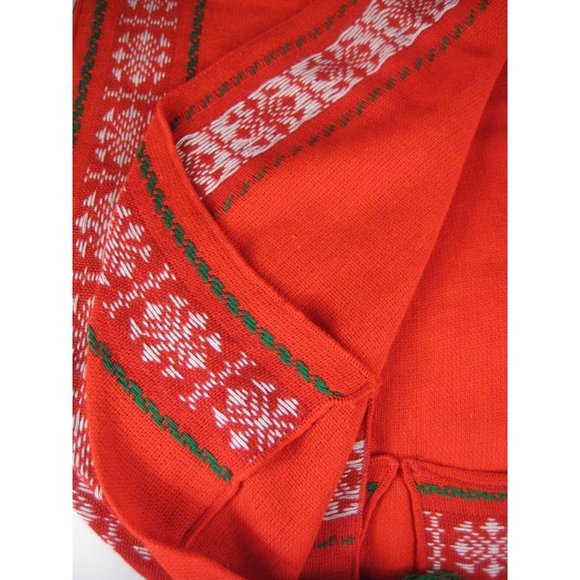 Table Runner 17 x 68 Inch Red Stitching Tassel Christmas Holiday Snowflake VTG - Picture 4 of 7